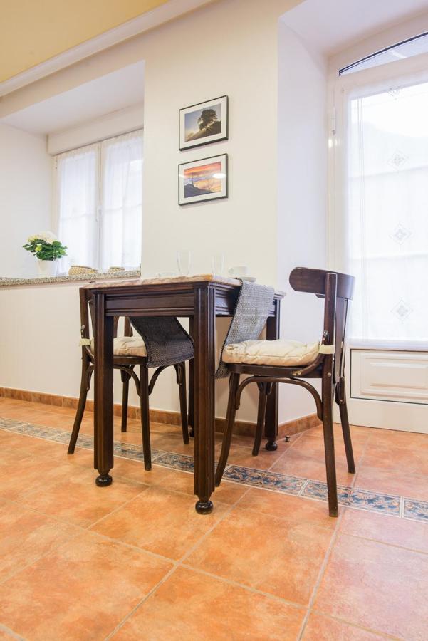 Hotel Y Apartamentos La Lonja Onís 外观 照片