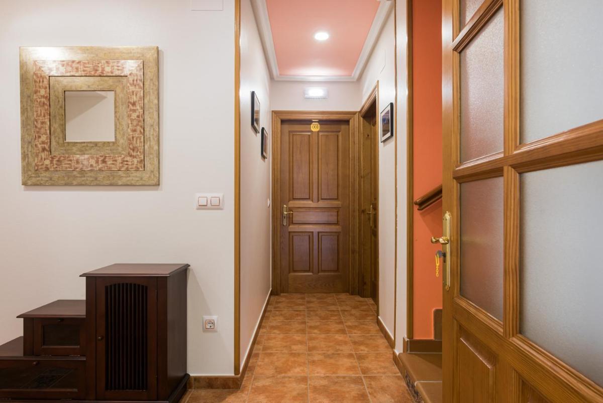 Hotel Y Apartamentos La Lonja Onís 外观 照片