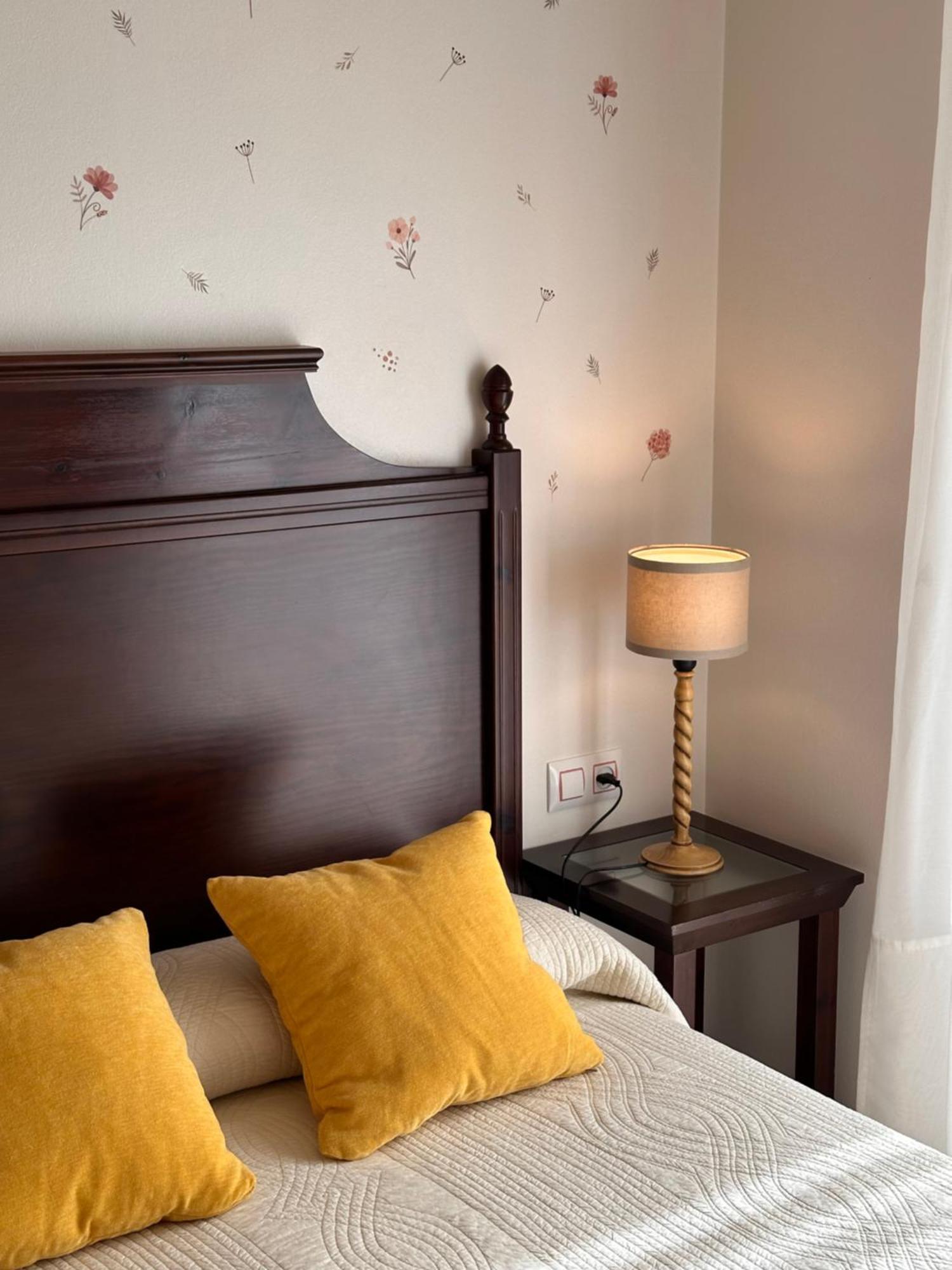 Hotel Y Apartamentos La Lonja Onís 外观 照片